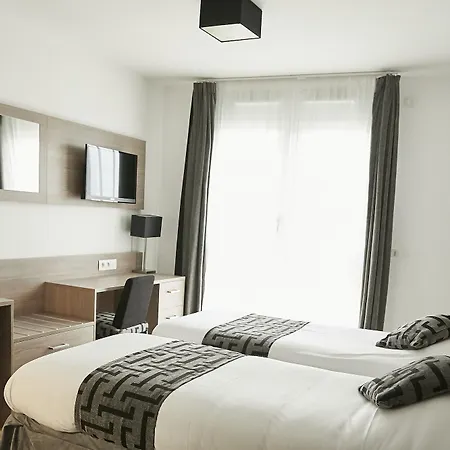 Aparthotel Adagio Access Massy 3*