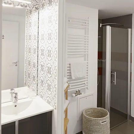 Adagio Access Massy Апарт-отель 3*