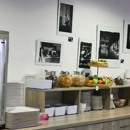 Adagio Access Massy Aparthotel Palaiseau