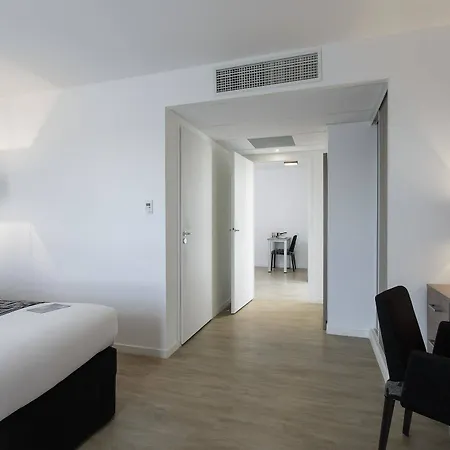 Tulip Massy - Appart hôtel Palaiseau